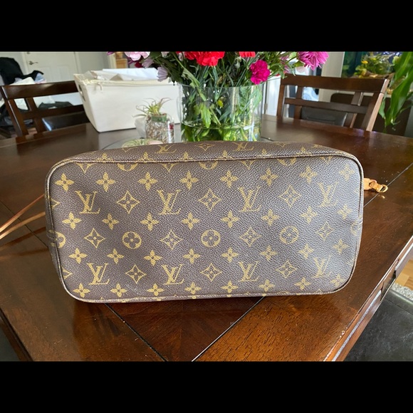 Louie Vuitton Neverfull GM Monogram - Picture 6 of 8